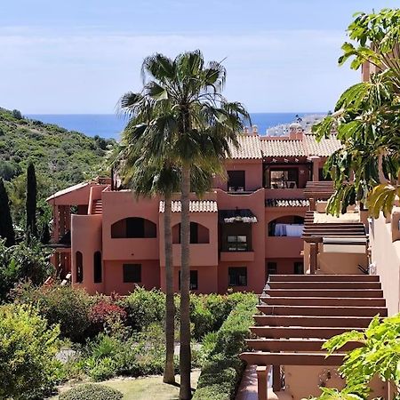 Penthouse Paradiso: 2Br Oasis In Casares Del Sol Exterior photo
