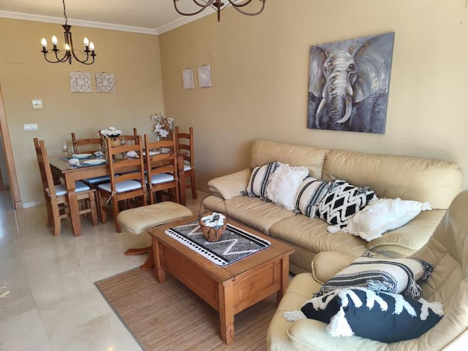 Penthouse Paradiso: 2Br Oasis In Casares Del Sol Exterior photo